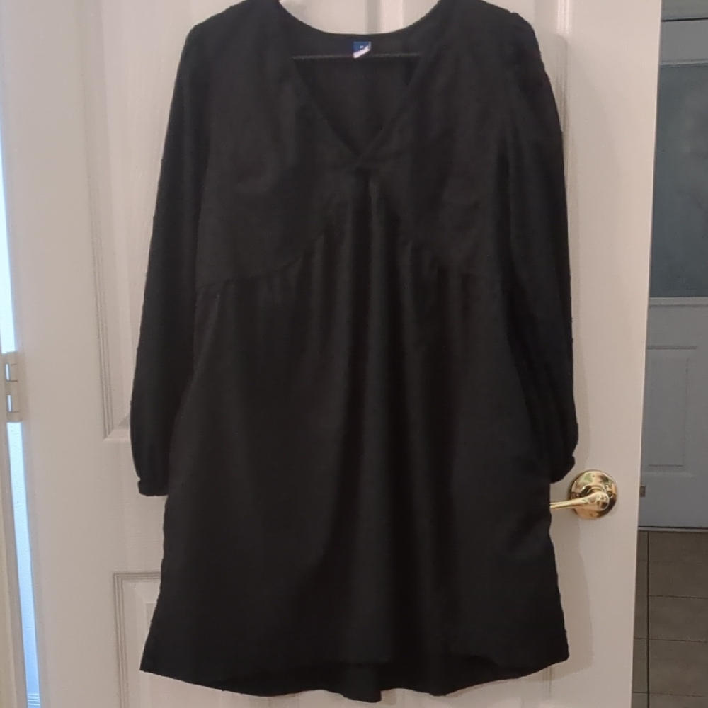 Old Navy Classic Black Long Sleeve Dress
